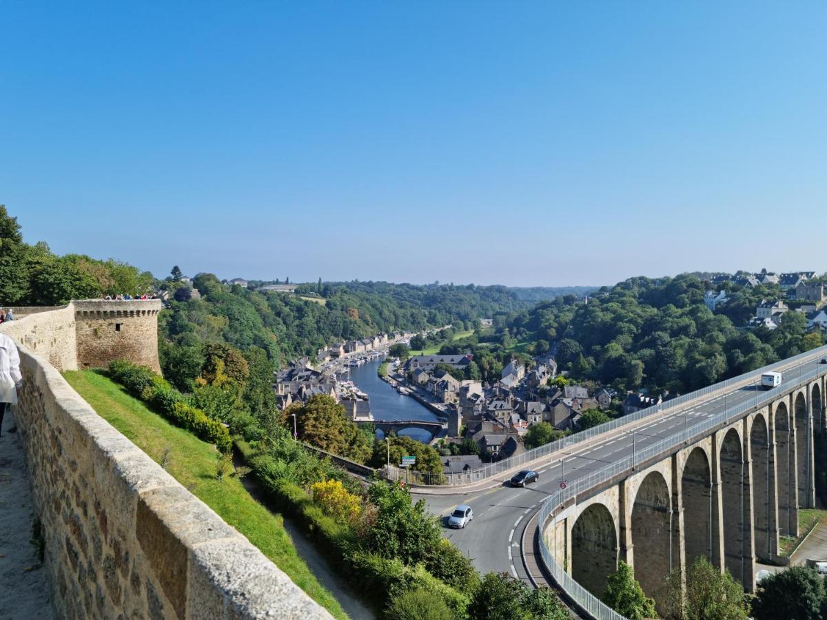 Ker Brunat Centre Historique Idealement Situe Cosy Calme Grand Appartement Dinan Exterior foto